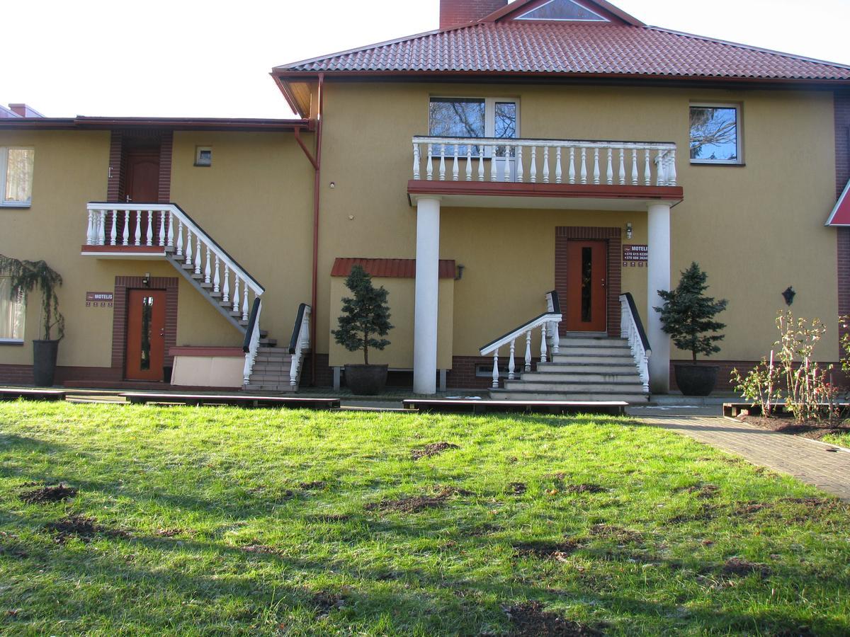 Motel Piligrimo Uzeiga Kadares Exterior foto
